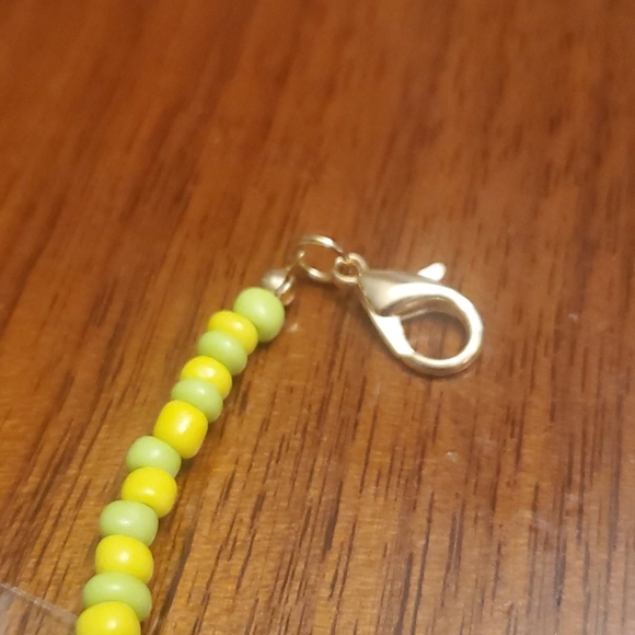 Mask Chain Multi Colored Beads - Picture 4 of 5